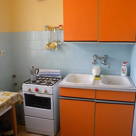 Holiday Home Balatonfenyves 11 鲍洛通费尼韦什