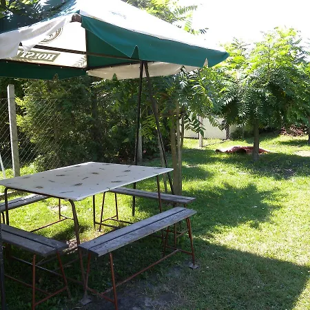 度假居 Holiday Home Balatonfenyves 11 *